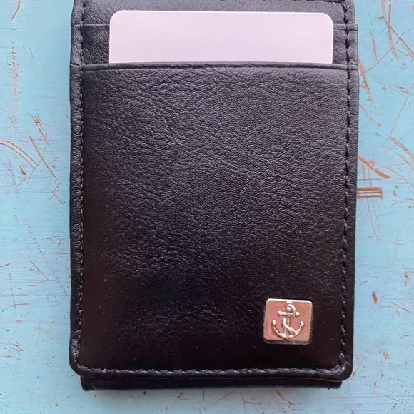 Dockers Men’s Wallet Card Case Leather Black Magnetic RFID Secure NEW - Picture 2 of 7